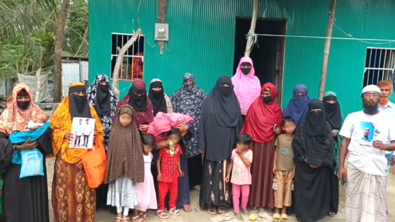 সমুদ্রে মাছ ধরতে গিয়ে লক্ষ্মীপুরের ৯ জেলে নিখোঁজ: তীরে স্বজনদের অপেক্ষায় অসহায় পরিবারগুলো